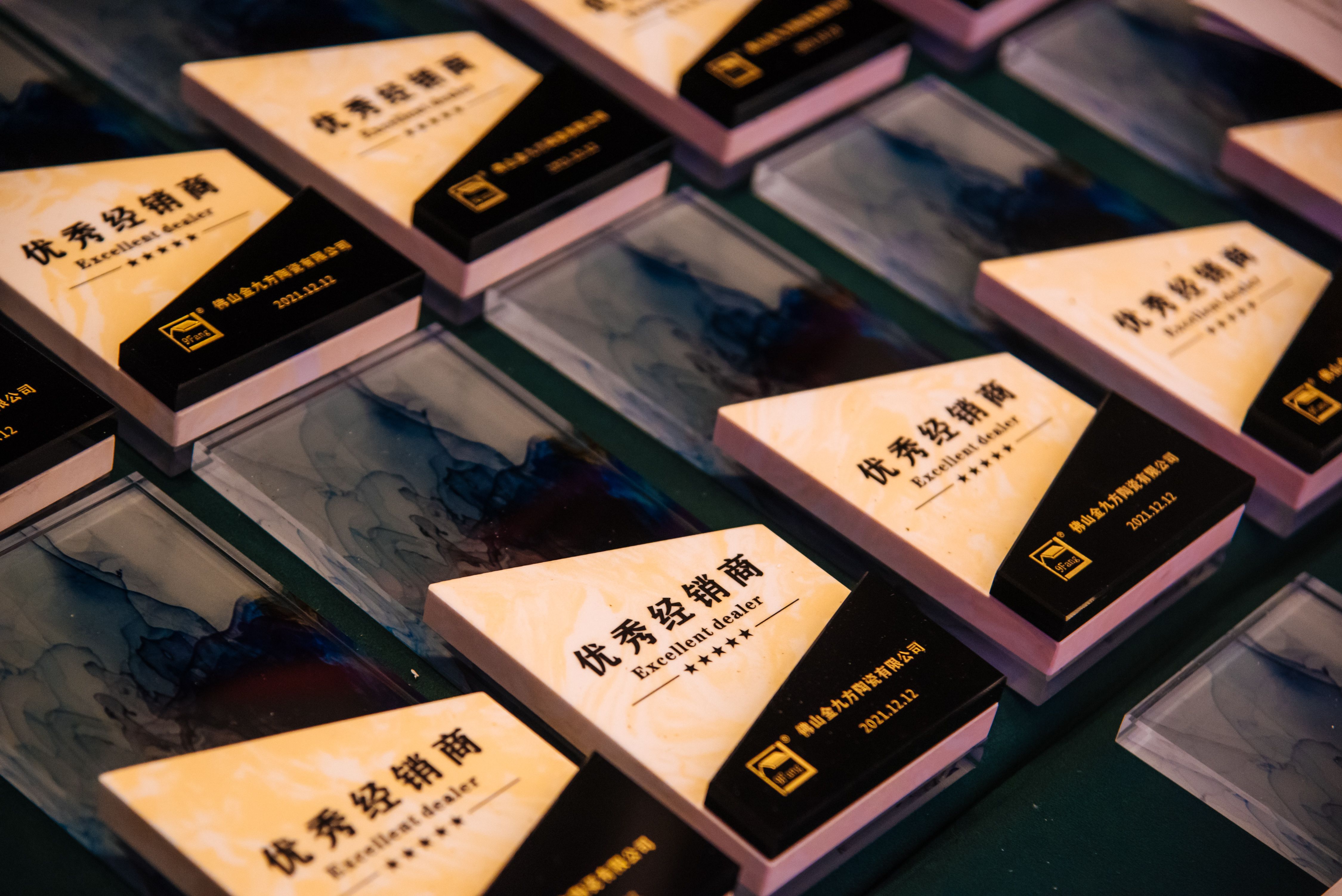 �Ų���׷��